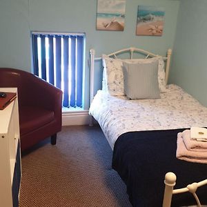 Single Room Private Bathroom